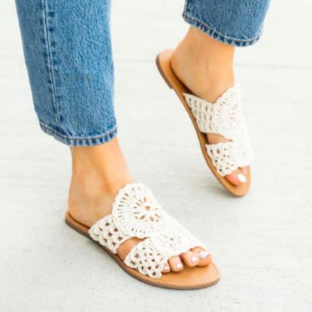 Qupid Athena Off-White Western Trend Crochet Flat Sandal - Picture 3 of 14